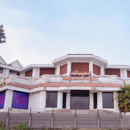 Hotel Fort28 Nagpur Ngoại thất bức ảnh